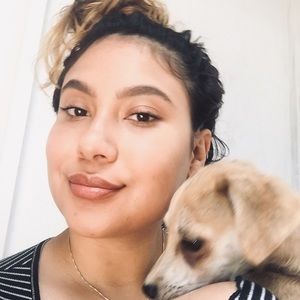 Meet your Posher, Layla